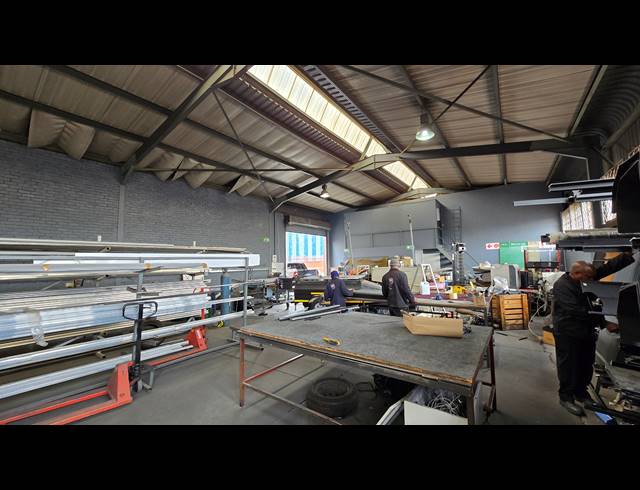 486M² WAREHOUSE TO LET IN SPARTAN